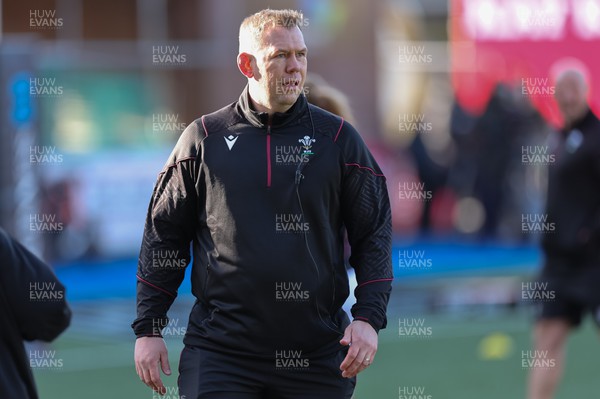 230324 - Wales v Scotland, Guinness Women’s 6 Nations - Ioan Cunningham, Wales Women head coach, during warm up
