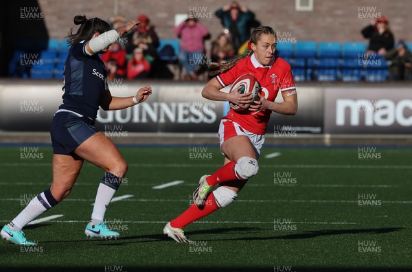 230324 - Wales v Scotland, Guinness Women’s 6 Nations - Hannah Jones of Wales breaks away