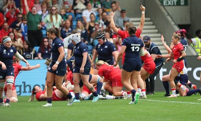 230825 - Wales v Scotland, Women’s Rugby World Cup - Wales power over for their first try
