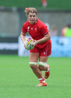 230825 - Wales v Scotland, Women’s Rugby World Cup - Kate Williams Charges forward