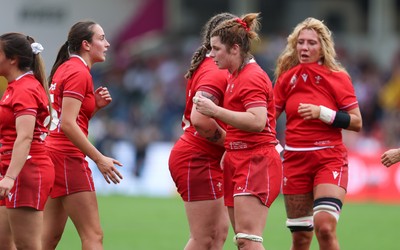 230825 - Wales v Scotland, Women’s Rugby World Cup - Wales players at the end of the match