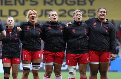 230825 - Wales v Scotland, Women’s Rugby World Cup -  The Wales team lineup for the anthems