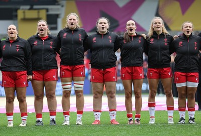 230825 - Wales v Scotland, Women’s Rugby World Cup -  The Wales team lineup for the anthems