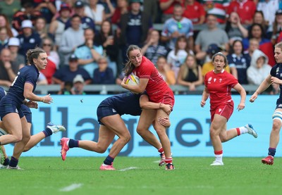 230825 - Wales v Scotland, Women’s Rugby World Cup - Nel Metcalfe of Wales