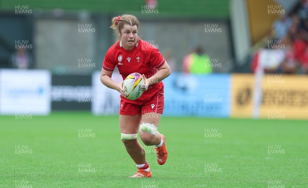 230825 - Wales v Scotland, Women’s Rugby World Cup - Kate Williams Charges forward