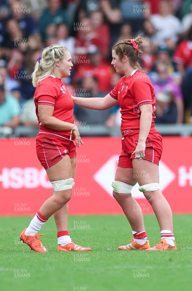 230825 - Wales v Scotland, Women’s Rugby World Cup - Co- captain’s Alex Callender of Wales, left, and Kate Williams of Wales