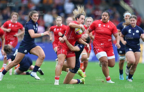 230825 - Wales v Scotland, Women’s Rugby World Cup - Courtney Keight of Wales looks to break away