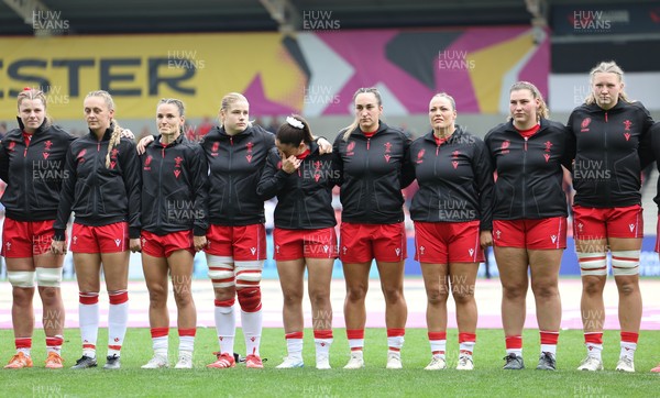 230825 - Wales v Scotland, Women’s Rugby World Cup -  The Wales team lineup for the anthems