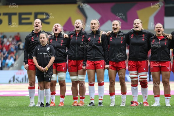 230825 - Wales v Scotland, Women’s Rugby World Cup -  The Wales team lineup for the anthems