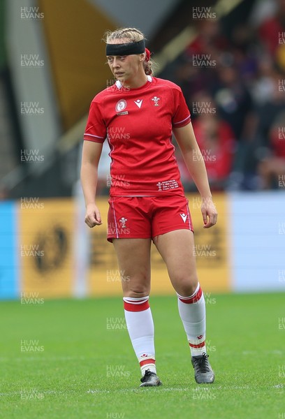 230825 - Wales v Scotland, Women’s Rugby World Cup - Hannah Dallavalle of Wales