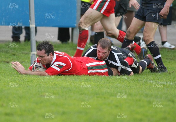 29.10.06...Wales v Scotland Rugby League, Bridgend. Wales' Adam Hughes powers over to score try 