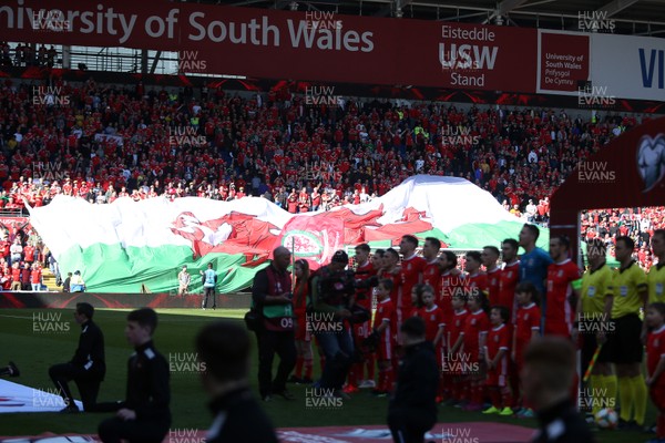 240319 - Wales v Slovakia - UEFA EURO 2020 Qualifier - Wales sing the anthem