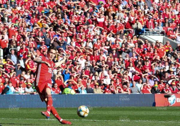 240319 - Wales v Slovakia, UEFA Euro 2020 Qualifier - Harry Wilson of Wales fires a shot at goal