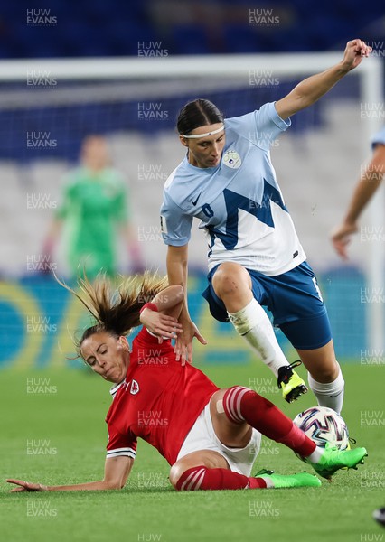060922 - Wales v Slovenia, FIFA Women's World Cup 2023 Qualifier - Kayleigh Green of Wales and Kaja Korosec of Slovenia compete for the ball