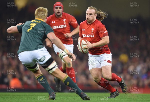 021217 - Wales v South Africa - Under Armour Series - Kristian Dacey of Wales takes on Pieter-Steph du Toit of South Africa