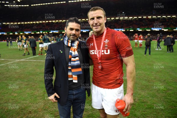 021217 - Wales v South Africa - Under Armour Series - Hadleigh Parkes of Wales receives his man of the match award