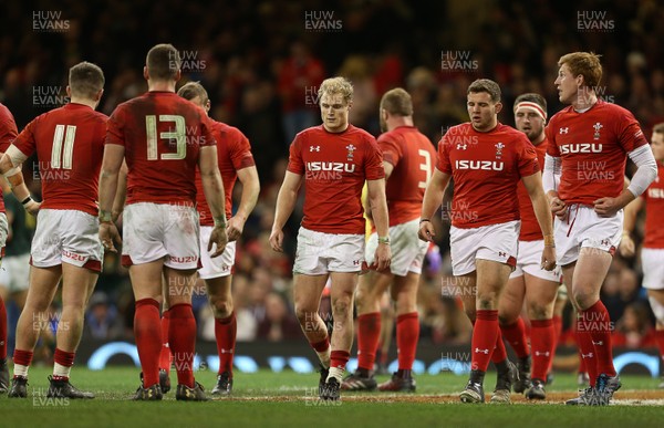 021217 - Wales v South Africa - Under Armour Series 2017 - Dejected Wales after South Africa scores