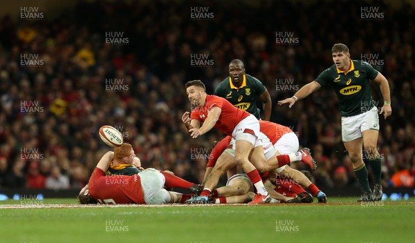021217 - Wales v South Africa - Under Armour Series 2017 - Rhys Webb of Wales