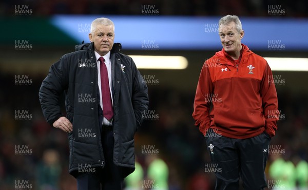 021217 - Wales v South Africa - Under Armour Series 2017 - Head Coach Warren Gatland and Rob Howley
