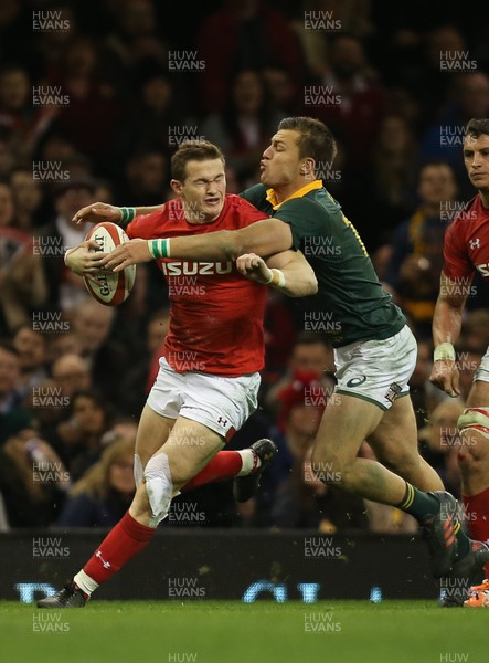 021217 - Wales v South Africa, 2017 Under Armour Autumn Series - Hallam Amos of Wales is tackled by Handre Pollard of South Africa