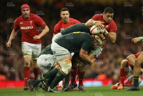 021217 - Wales v South Africa, 2017 Under Armour Autumn Series - Taulupe Faletau of Wales takes on Malcolm Marx of South Africa and Wilco Louw of South Africa