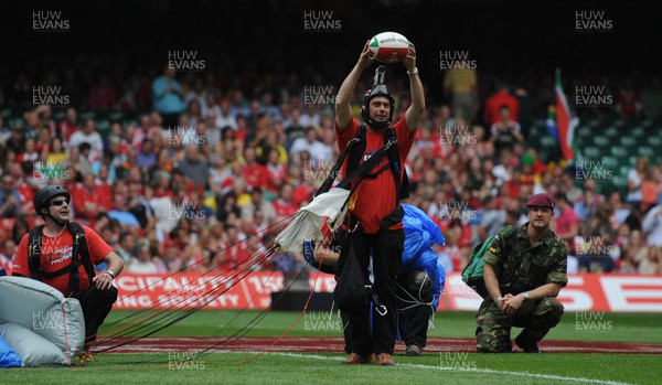 050610 - Wales v South Africa - Principality Building Society Summer Test - Parachutists jump from the Millennium Stadium roof to the pitch to deliver the match ball