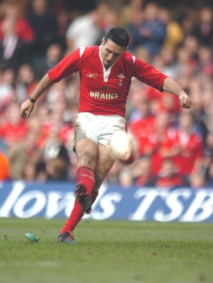 6-11-04. Wales v South Africa. Autumn International.  Wales' Stephen Jones converts try.  