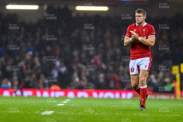 061121 - Wales v South Africa - Autumn Nations Series - Dan Biggar of Wales looks on