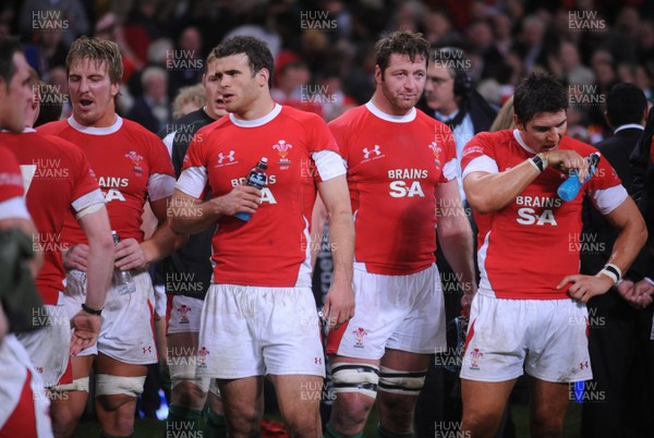 08.11.08 - Wales v South Africa - Invesco Perpetual Series 2008 - Wales players look dejected at the end of the game. 