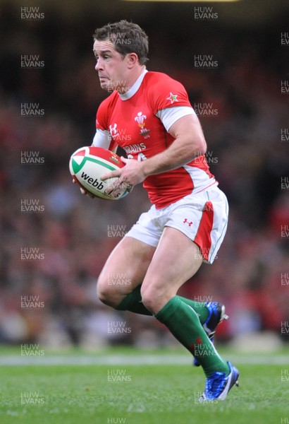 08.11.08 - Wales v South Africa - Invesco Perpetual Series 2008 - Wales' Shane Williams 