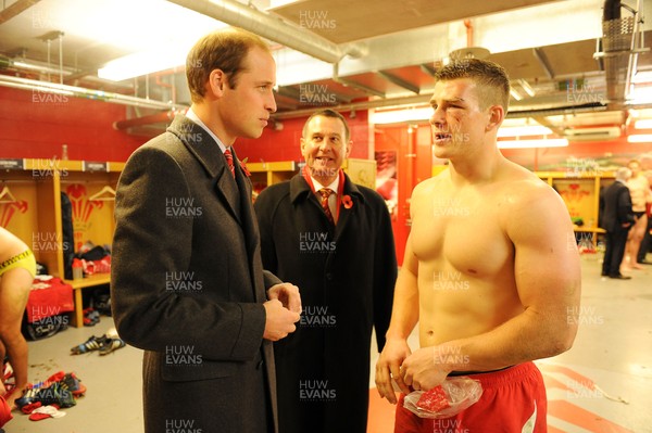 091113  - Wales v South Africa - 2013 Dove Men Series - Prince William talks to Dan Lydiate of Wales after the game in the changing room