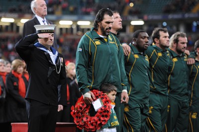 13.11.10 - Wales v South Africa - Invesco Perpetual Series 2010 - Victor Matfield of South Africa lines up for the national anthems with mascot Francois Rademeyer. 