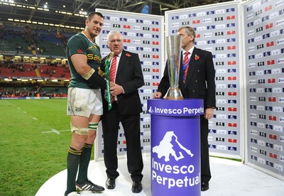 13.11.10 - Wales v South Africa - Invesco Perpetual Series 2010 - Man of the Match Pierre Spies receives his award from WRU President Dennis Gethin. 