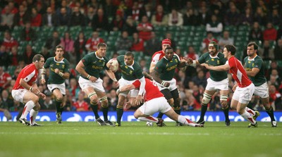 13.11.10 Wales v South Africa... Bryan Habana takes on Adam Jones. 