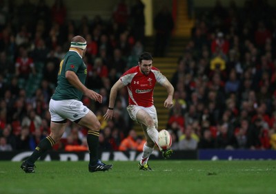 13.11.10 Wales v South Africa - Autumn International Series -   Wales' Stephen Jones chips over South Africa's CJ Van Der Linde.  