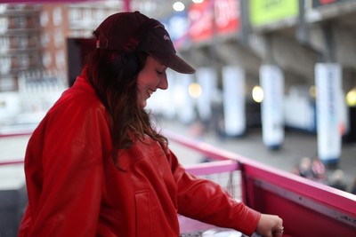 180926 - Wales Women v South Africa Women - Vodafone Wales WXV Series - Fans