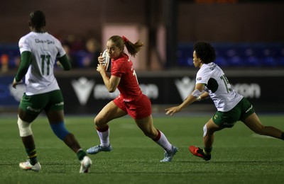 180926 - Wales Women v South Africa Women - Vodafone Wales WXV Series - Lisa Neumann of Wales 