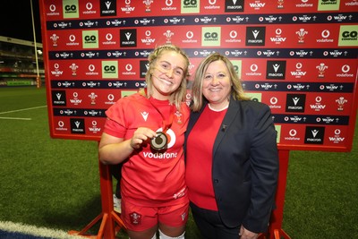 180926 - Wales Women v South Africa Women - Vodafone Wales WXV Series - Player of the match Alex Callender of Wales 