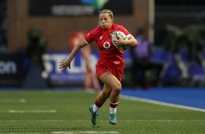 180926 - Wales Women v South Africa Women - Vodafone Wales WXV Series - Amy Williams of Wales 