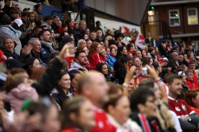 180926 - Wales Women v South Africa Women - Vodafone Wales WXV Series - Fans