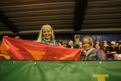 180926 - Wales Women v South Africa Women - Vodafone Wales WXV Series - Fans