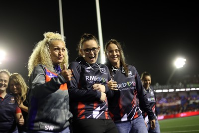 180926 - Wales Women v South Africa Women - Vodafone Wales WXV Series - Fans