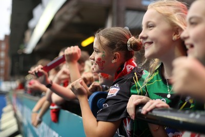 180926 - Wales Women v South Africa Women - Vodafone Wales WXV Series - Fans