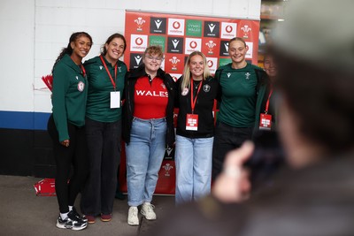 180926 - Wales Women v South Africa Women - Vodafone Wales WXV Series - Fans