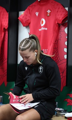 180926 Wales v South Africa, Vodafone Wales WXV Series - Amy Williams of Wales in the changing room ahead of the match