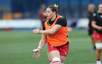 180926 Wales v South Africa, Vodafone Wales WXV Series - Gwen Crabb of Wales during warm up