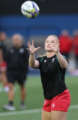 180926 Wales v South Africa, Vodafone Wales WXV Series - Seren Lockwood of Wales during warm up