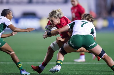 180926 Wales v South Africa, Vodafone Wales WXV Series - Alex Callender of Wales takes on Catha Jacobs of South Africa