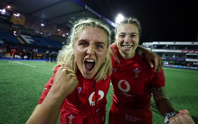 180926 Wales v South Africa, Vodafone Wales WXV Series - Alex Callender of Wales celebrate at the end of the match