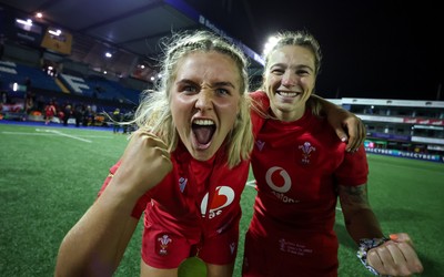 180926 Wales v South Africa, Vodafone Wales WXV Series - Alex Callender of Wales celebrate at the end of the match
